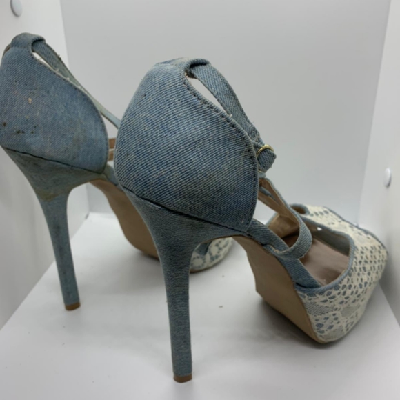 Heels - Picture 4 of 5